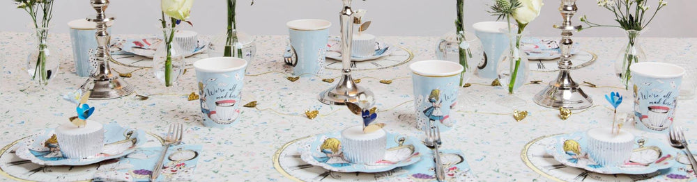 Alice in Wonderland Party Decorations and Tableware for 16 Guests -   shop