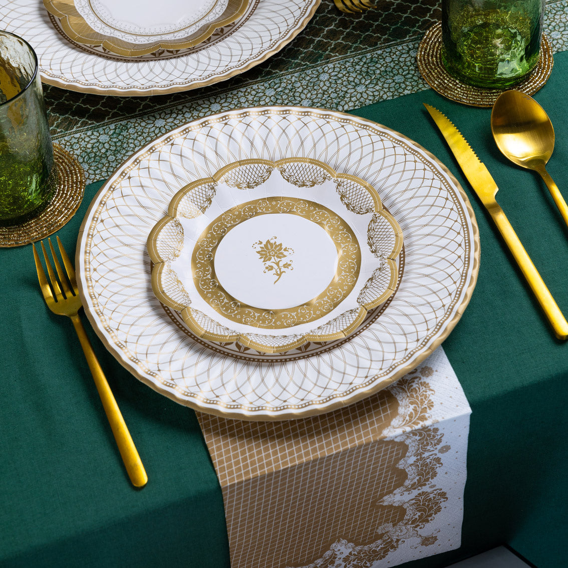 Vintage Gold Small Paper Plates - 12 Pack