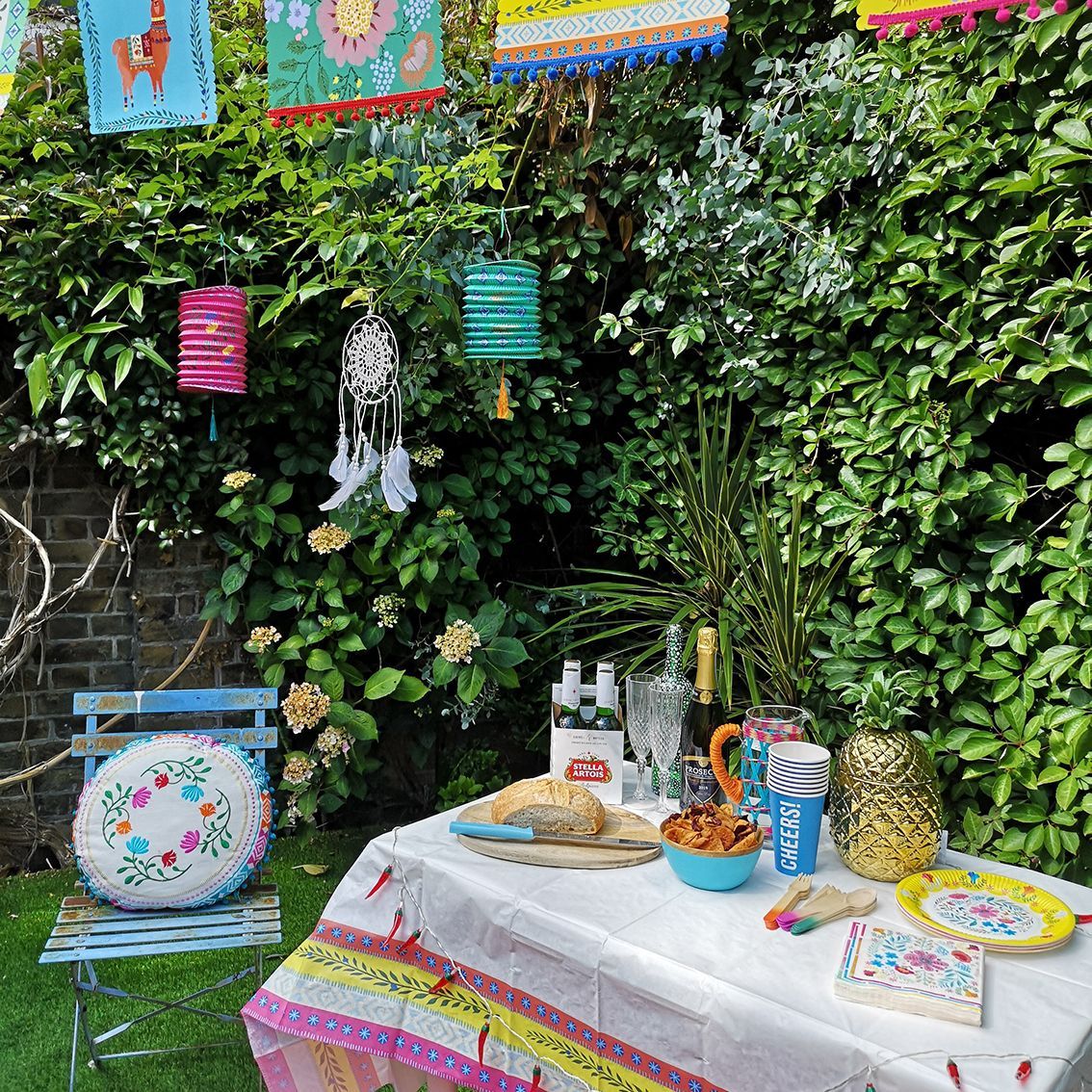 Colourful Paper Table Cover